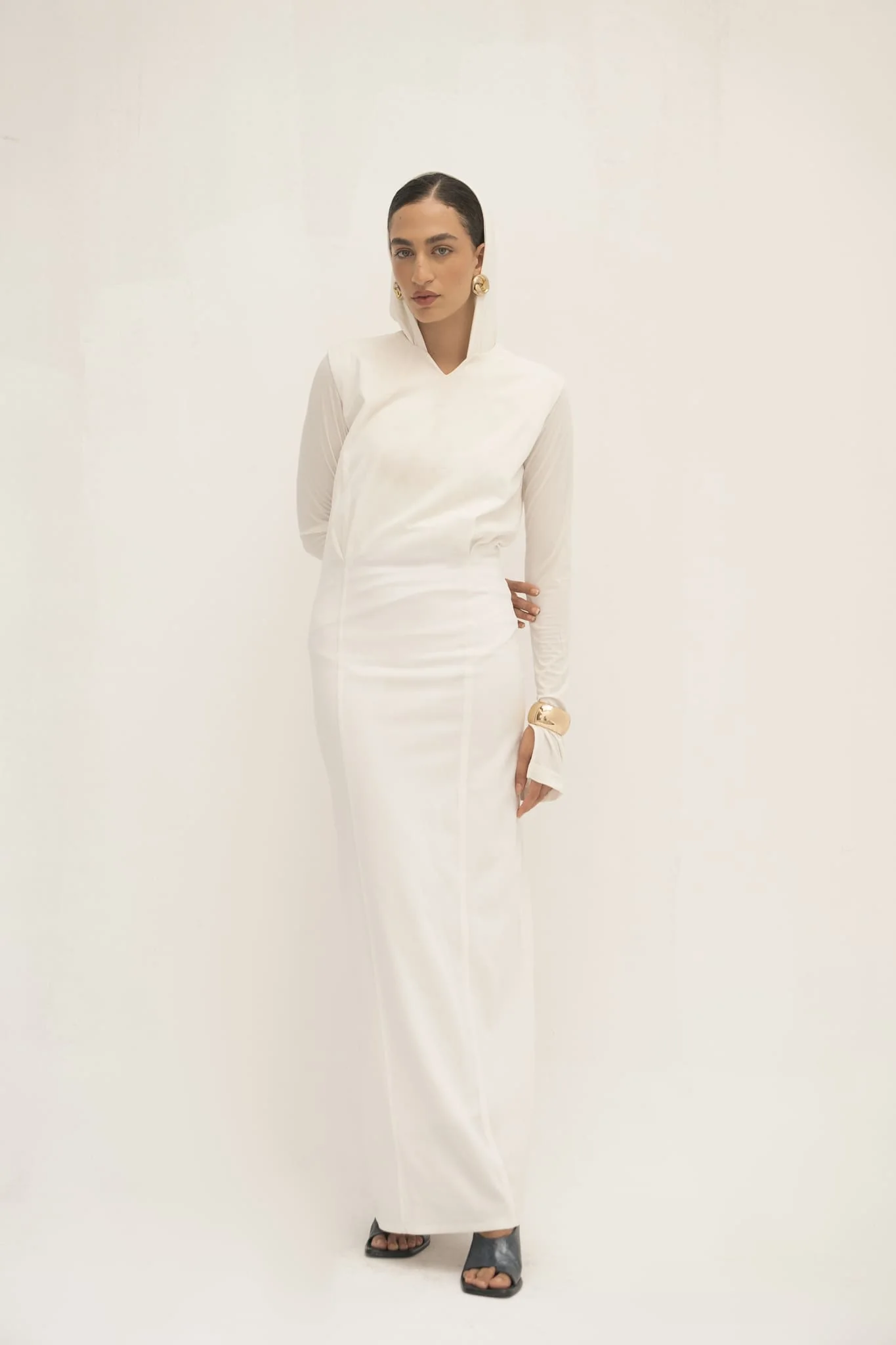 Avelia Sleeveless Maxi Dress - Image 3