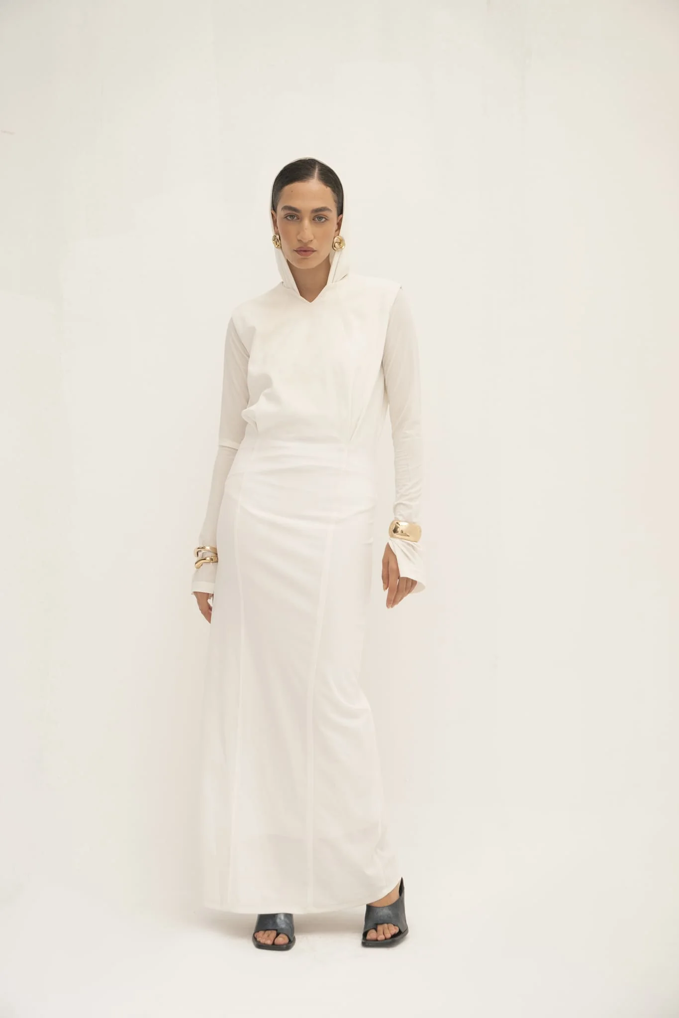 Avelia Sleeveless Maxi Dress - Image 7