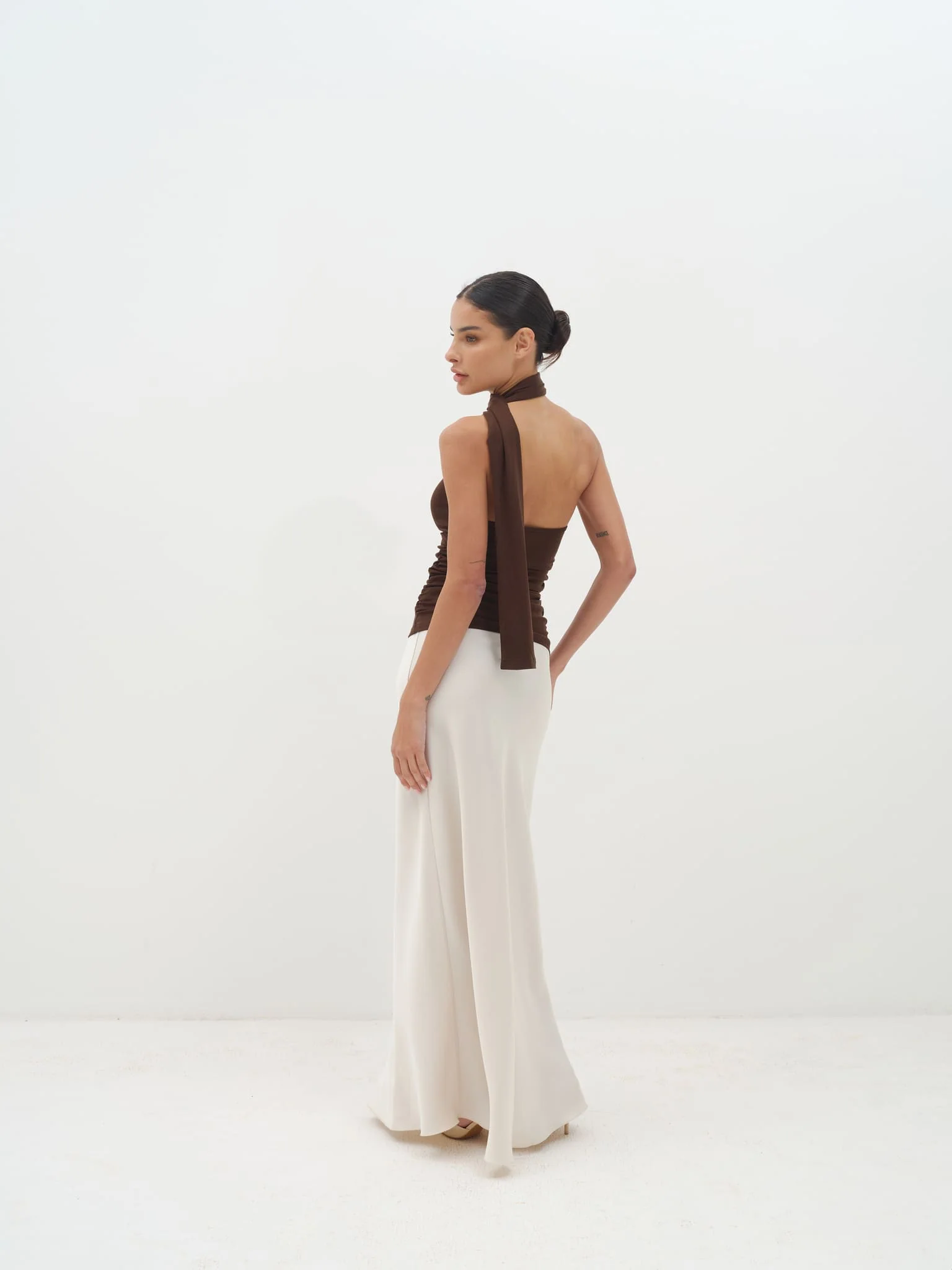 Neve One-Sleeve Asymmetric Top - Image 10