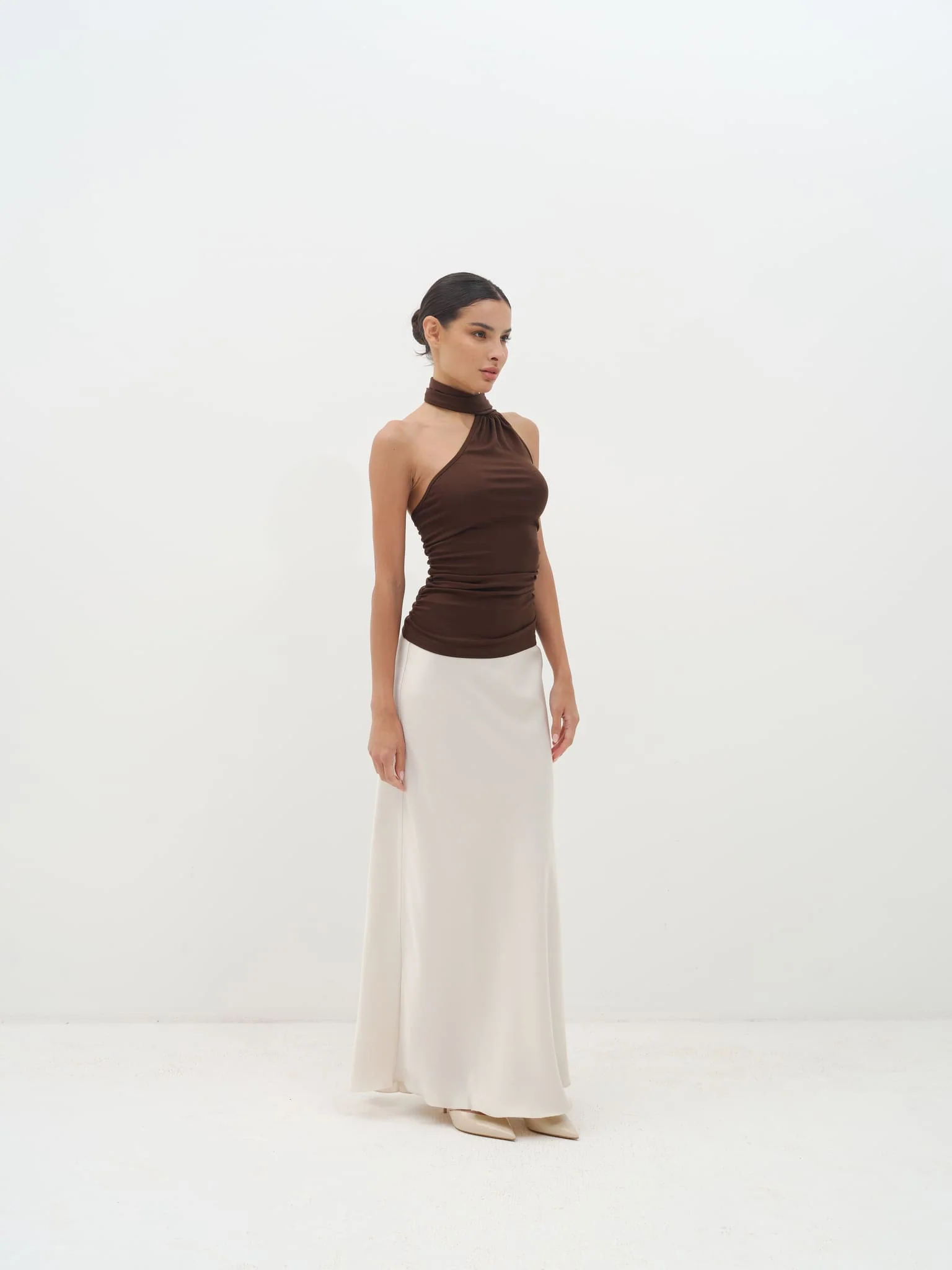 Neve One-Sleeve Asymmetric Top - Image 9